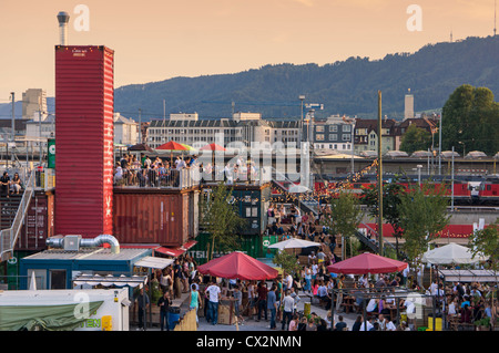 Bar en plein air, Frau Gerolds Garten, Kreis 5, Zurich, Suisse Banque D'Images