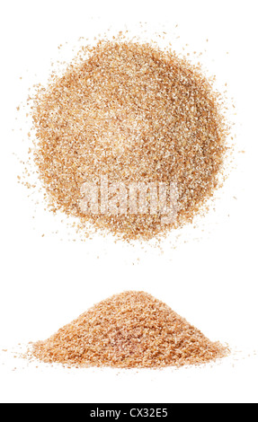 Gros plan du boulgour isolated on white Banque D'Images