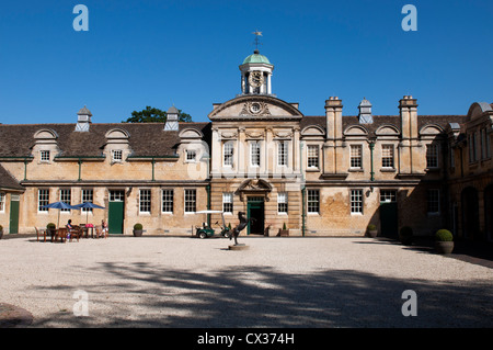 Stapleford Park stable block, Leicestershire, UK Banque D'Images