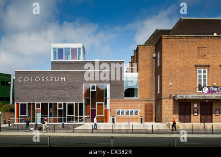 Watford Colosseum, Watford, Royaume-Uni. L'équipe artistique de l'architecte, 2011. Banque D'Images