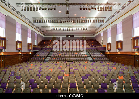 Watford Colosseum, Watford, Royaume-Uni. L'équipe artistique de l'architecte, 2011. Banque D'Images