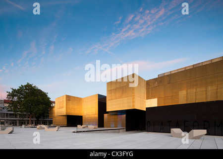 Plate-forme pour les arts et la créativité, Guimaraes, Portugal. Pitágoras au Brésil architecte Arquitectos, 2012. Banque D'Images