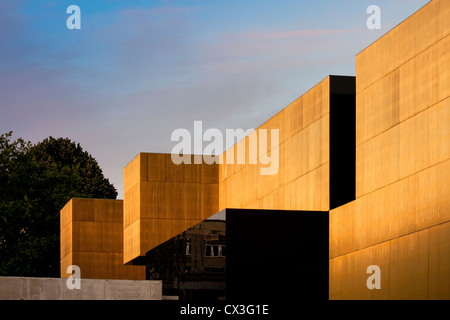 Plate-forme pour les arts et la créativité, Guimaraes, Portugal. Pitágoras au Brésil architecte Arquitectos, 2012. Banque D'Images