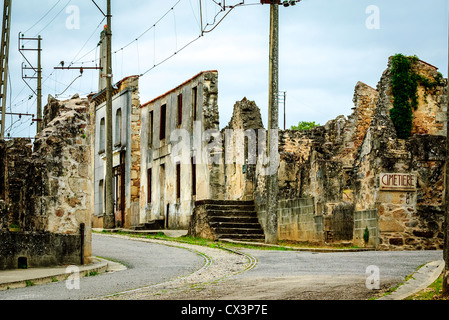 Scène dans le village d'Oradour-sur-Glane - Le Village des Martyrs, France Banque D'Images