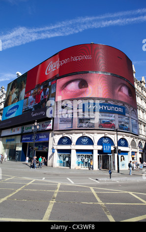 Les lumières à Piccadilly Circus, dans le West End de Londres Banque D'Images