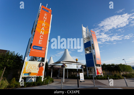 Junction 32 Outlet Shopping Village de Castleford. Anciennement connu sous le nom de Freeport à Castleford. Banque D'Images