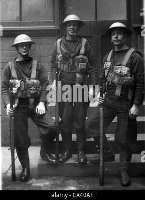 Les marins de la Marine royale de la Grande Guerre en uniforme. Banque D'Images
