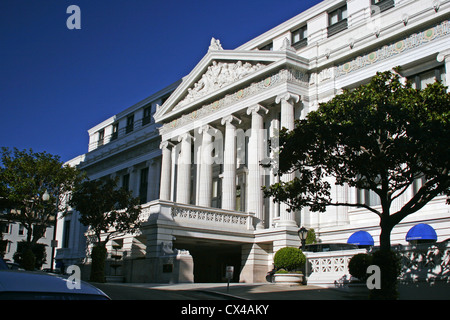 La façade néoclassique de l'Hôtel Ritz Carlton sur sommet de Nob Hill, San Francisco. Californie, USA. Banque D'Images