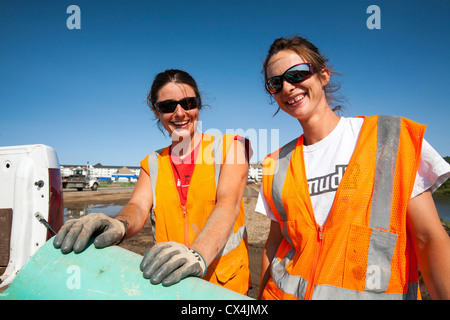 Un travailleur des sables bitumineux à Fort McMurray, Alberta, Canada. Les sables bitumineux sont le plus grand projet industriel de la planète, Banque D'Images