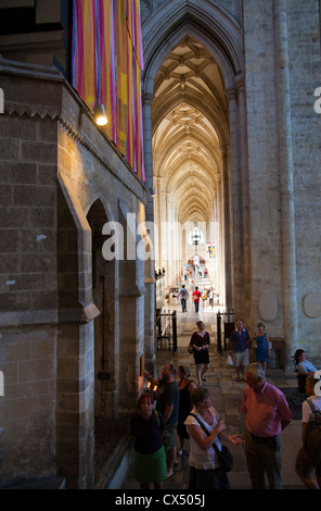 La cathédrale de Winchester - de l'intérieur sur la gauche est Saint-sépulcre Chapelle Banque D'Images