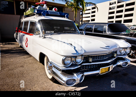 CULVER CITY, CA - AUG 10 : Célèbre Ectomobile ou Ecto-1 vu sur film studio lot à Culver City CA le 10 août 2012. Banque D'Images