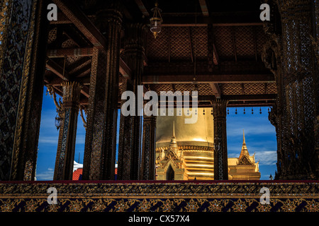 Wat Phra Kaeo, Temple du Bouddha Émeraude, près de la Grand Place, Bangkok, Thaïlande Banque D'Images