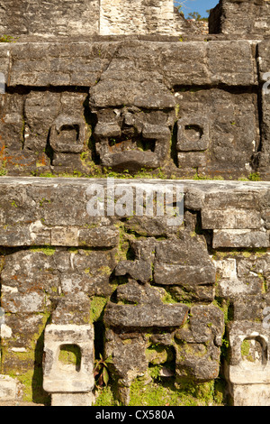 Situé à 30 km de Belize City, Altun Ha est un site maya qui remonte à 200 avant JC. L'Amérique centrale, le Belize. Banque D'Images