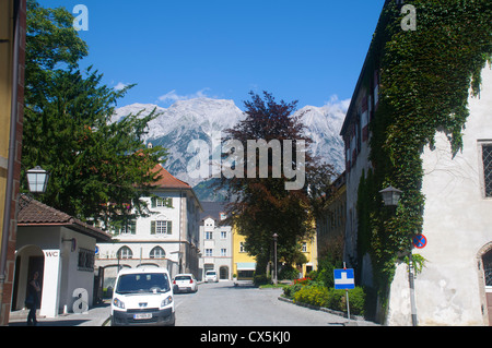 Hall in Tirol, Autriche Mont Bettelwurf en arrière-plan. Banque D'Images