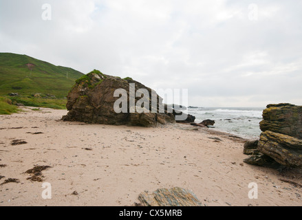 Rocky le côte ouest de la péninsule de Kintyre près de Westport Argyll et Bute, Ecosse Banque D'Images