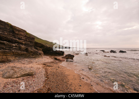 Rocky le côte ouest de la péninsule de Kintyre près de Westport Argyll et Bute, Ecosse Banque D'Images