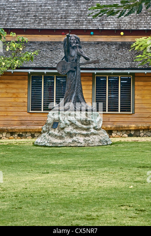 Statue de Jamaican auteur-compositeur-interprète et musicien Bob Marley, Ocho Rios, Jamaïque, Caraïbes Banque D'Images