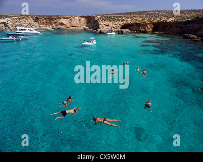 Le Blue Lagoon de Comino l'îlot de Cominotto, Malte Banque D'Images