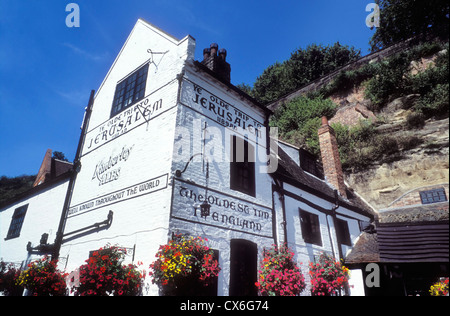 Célèbre ancienne maison publique, renommée la plus ancienne d'Angleterre Ye Olde voyage à Jérusalem Nottingham Angleterre GB Royaume-Uni Europe Banque D'Images