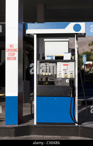 Une pompe à carburant à une station-service Banque D'Images