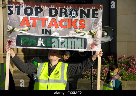L'arrêt des attaques de drones au Pakistan Manifestation à Bradford en septembre 2012 Banque D'Images