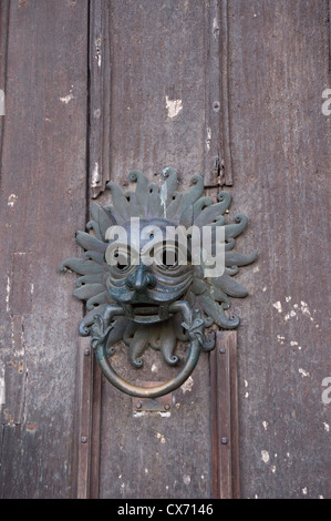 Heurtoir de porte du sanctuaire, la cathédrale de Durham Durham ville Angleterre Banque D'Images