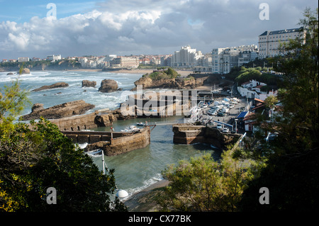 Vue de Biarritz, sud-ouest de la France à partir du Port Vieux sur un jour de tempête Banque D'Images