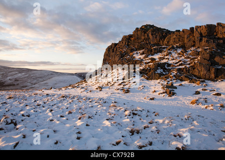 En hiver dans le Harthope Housey Crags Vallée, Cheviot Hills, parc national de Northumberland. L'Angleterre Banque D'Images