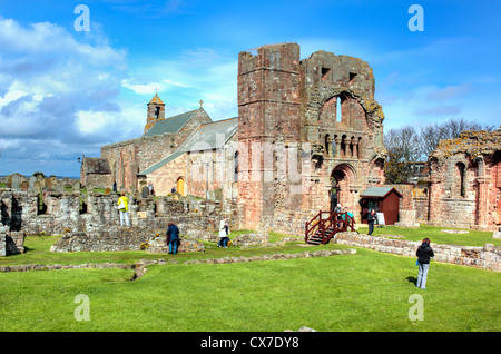 Ruines de l'abbaye, Lindisfarne, Holy Island, Northumberland, Angleterre du Nord-Est, Royaume-Uni Banque D'Images