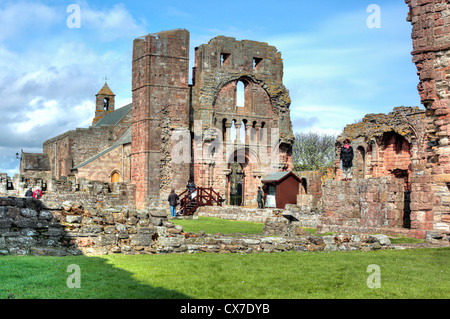 Ruines de l'abbaye, Lindisfarne, Holy Island, Northumberland, Angleterre du Nord-Est, Royaume-Uni Banque D'Images