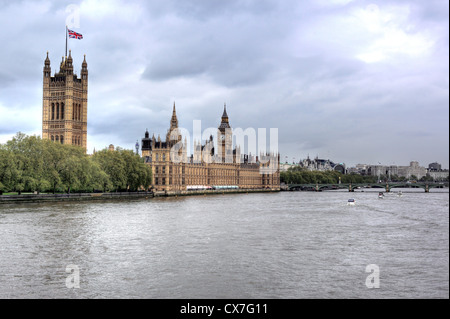 Le Palais de Westminster et Victoria Tower (Parlement), London, UK