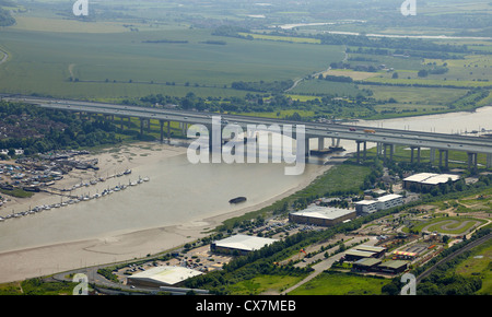 M2 Pont sur la rivière Medway, B-6673, Chatham, Kent, Angleterre du Sud-Est Banque D'Images