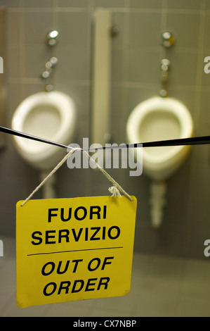 Afin d'ouvrir une salle de bains publics Banque D'Images