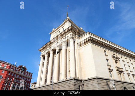 Sofia, Bulgarie - Largo bâtiment. Siège du Parlement bulgare monocaméral (Assemblée Nationale de Bulgarie). Banque D'Images