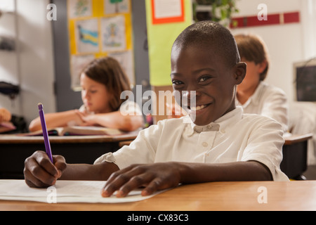 Les enfants de l'école des Bahamas à New Plymouth sur Green Turtle Cay, Bahamas. Banque D'Images