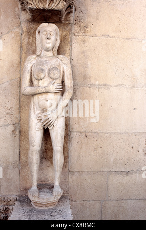 Statue d'Eve, la cathédrale de Saint James, Sibenik, Croatie, Dalmatie Banque D'Images