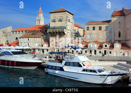 Remblai, vieille ville, Trogir, en Dalmatie, Croatie Banque D'Images