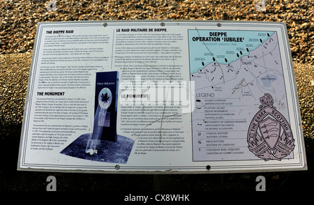 L'Essex Scottish Regiment Memorial;plage rouge,seconde guerre mondiale,la plage de Dieppe, Seine-Maritime, Normandie,France,Normandie Banque D'Images