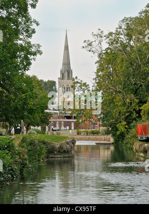 La vue depuis le canal maritime vers Chichester Chichester Cathedral in West Sussex Banque D'Images