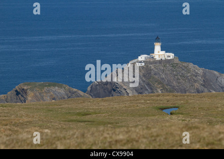 Le phare de Muckle Flugga de Hermaness Banque D'Images