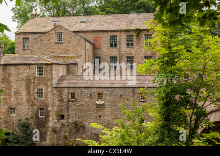 Aysgarth Mill à Aysgarth Falls sur la rivière ure dans Wensleydale, North Yorkshire, Angleterre, Grande-Bretagne, Royaume-Uni Banque D'Images