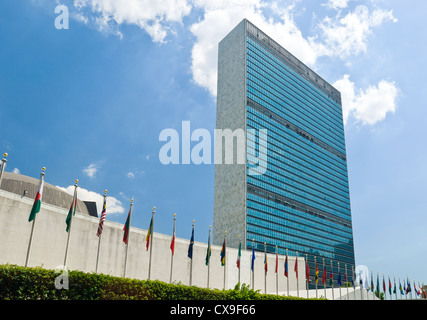 Le bâtiment du secrétariat, Siège de l'Organisation des Nations Unies, l'ONU, New York. Banque D'Images