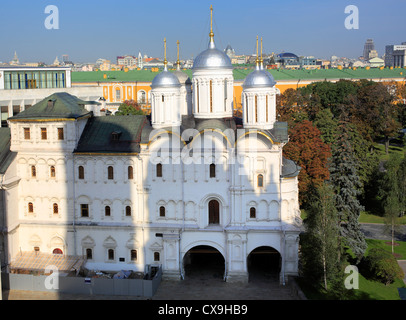 Des douze apôtres de l'église (17ème siècle), vue d'Ivan le Grand clocher, Kremlin de Moscou, Moscou, Russie Banque D'Images