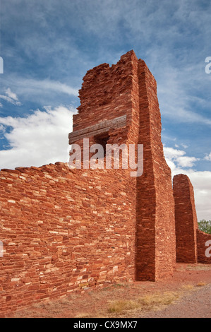 Église de la Mission à ruines Abo, Salinas Pueblo Missions National Monument, New Mexico, USA Banque D'Images