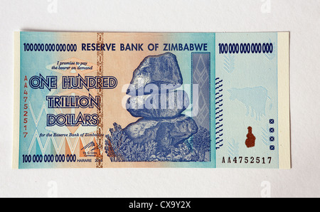 Banque de réserve du Zimbabwe Cent mille milliards de dollars billet de banque. Banque D'Images