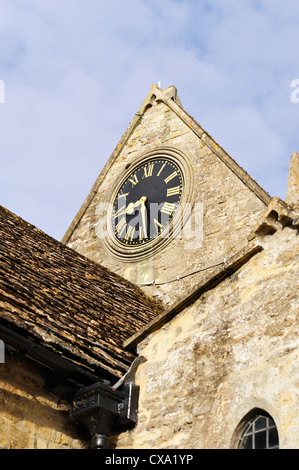 L'horloge de l'église St Mary à Cricklade. Banque D'Images