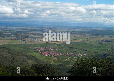 Vue depuis le château du Haut Koeningsbourg Alsace France Banque D'Images