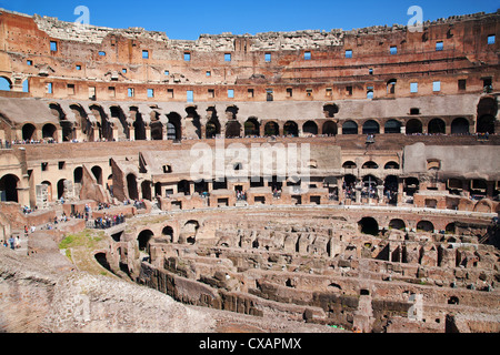 L'amphithéâtre du Colisée, Rome, Latium, Italie, Europe Banque D'Images