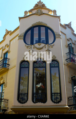 Façade moderniste à Sitges, Espagne. Banque D'Images