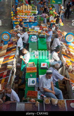 Marché vert, Almaty, Kazakhstan, en Asie centrale, Asie Banque D'Images